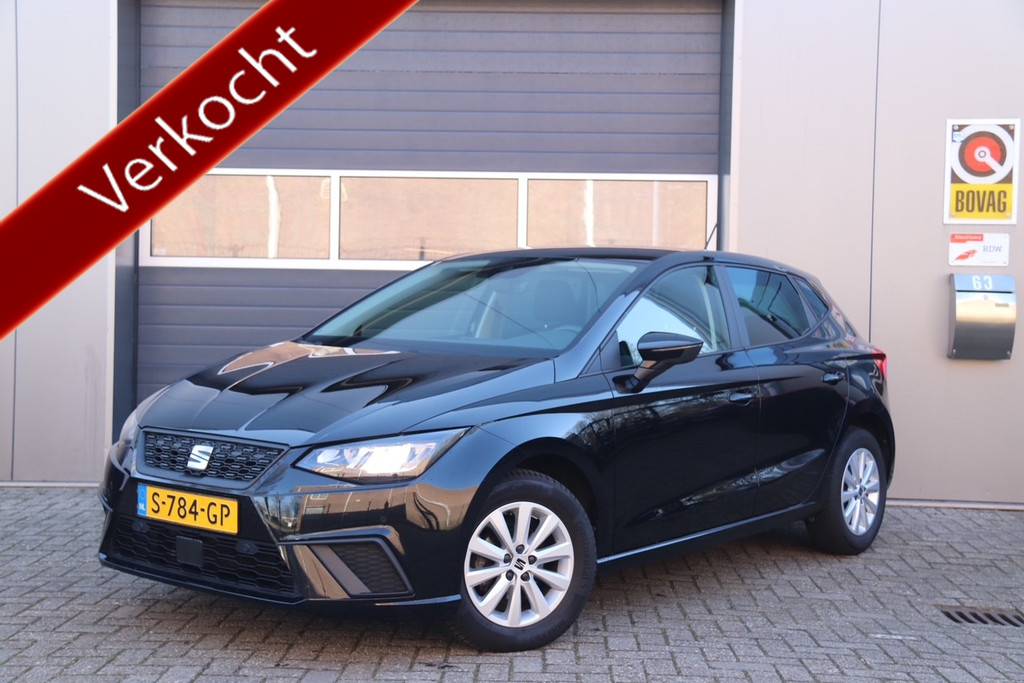 53704861-26.jpg